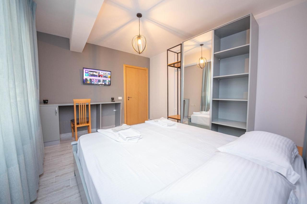Aerial Hotel & Spa Vlore Exterior photo