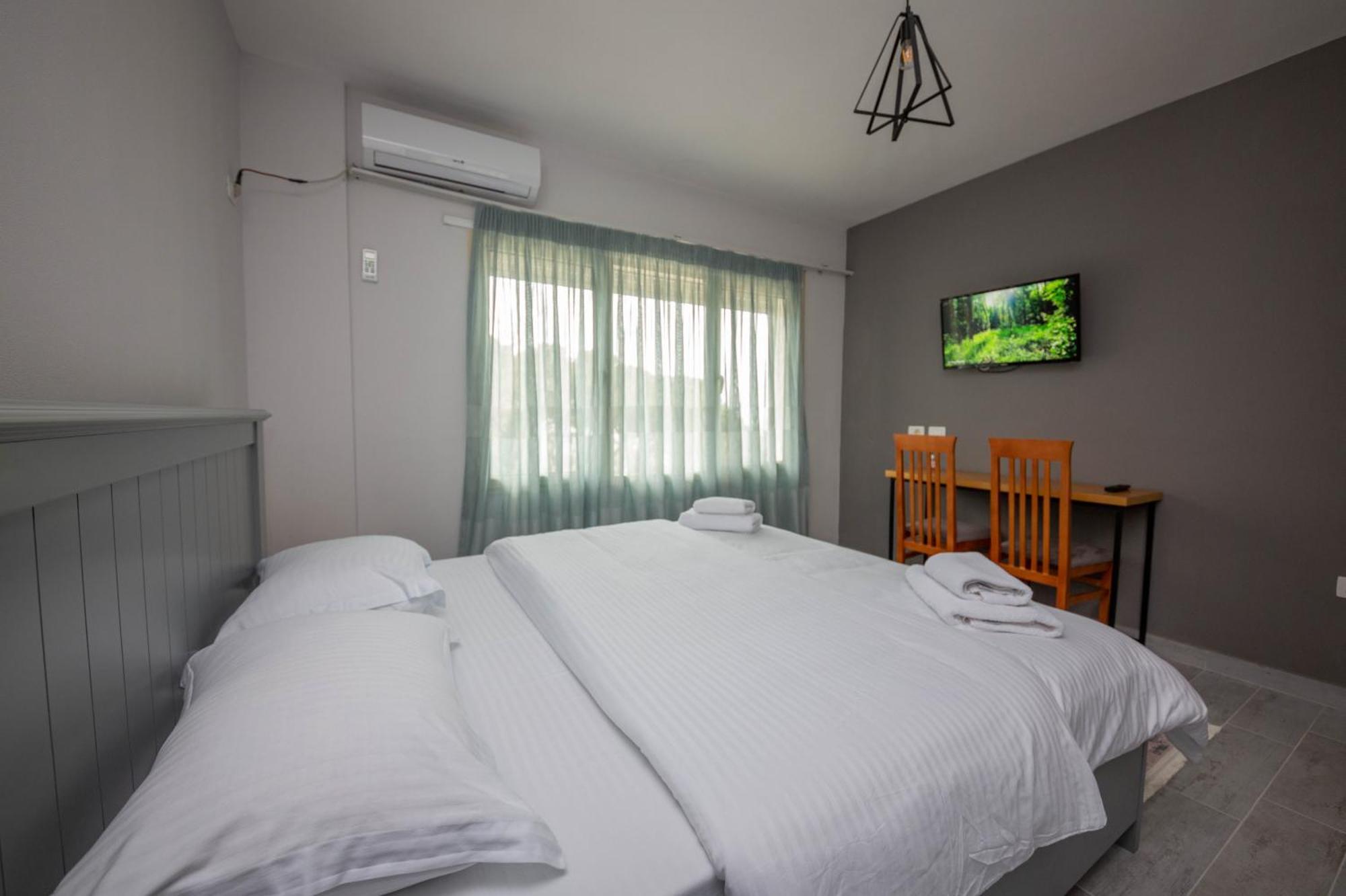 Aerial Hotel & Spa Vlore Room photo
