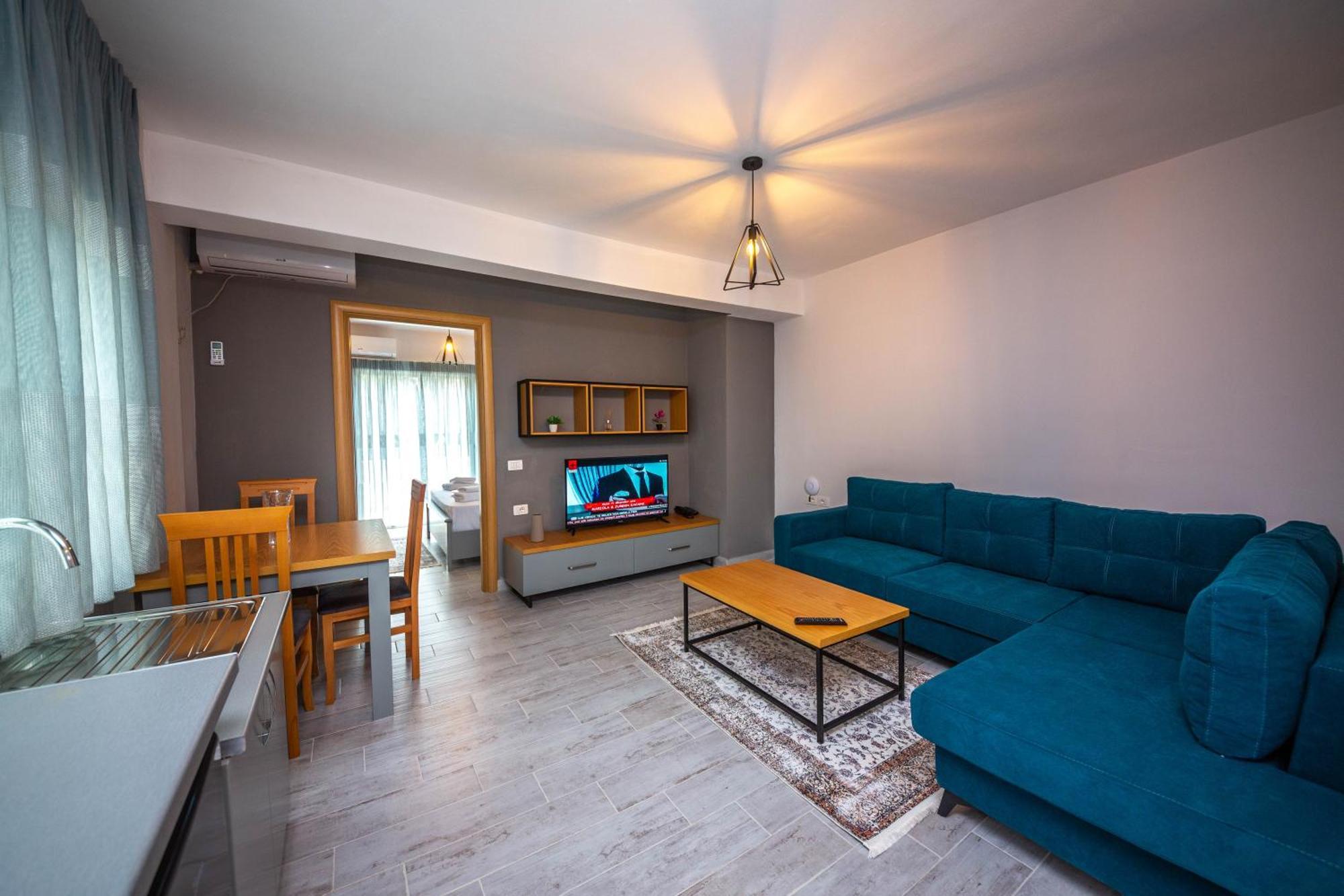 Aerial Hotel & Spa Vlore Exterior photo